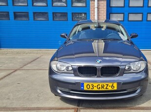 BMW 1-serie 116i Business Line *airco* trekhaak