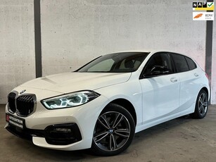 BMW 1-serie 118i High Executive AUT|Navi|Sfeer|LED|Cruise|Dealer Onderhouden !!