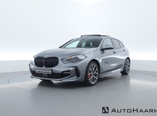 BMW 1-serie 118i M Sport Aut. DEMO | Pano | Kuipstoelen | Camera | Park Assist | Stoelverw. |