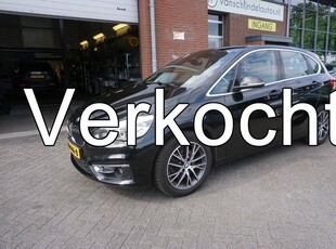 BMW 2 Serie Active Tourer 218i HIGH EXECUTIVE AUTOMAAT ORIGINEEL NEDERLANDS NAVIGATIE LEDER STOELVERWARMING 17INCH ELECTR.KLEP CLIMA CRUISE BLUETOOTH PDC 4X ELECTR.RAMEN-SPIEGELS