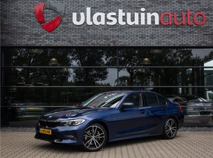 BMW 3-serie 330i Executive , Adap Cruise, 19 inch, Sfeerverlichting