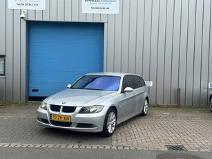 BMW 3-serie Touring 318i Business Line NAVI