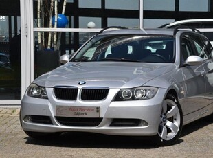 BMW 3 Serie Touring 320i High Executive Nav. Airco Xenon Pdc Apk