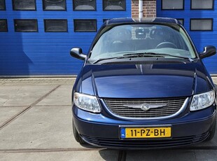 Chrysler Voyager 2.4i SE *airco*