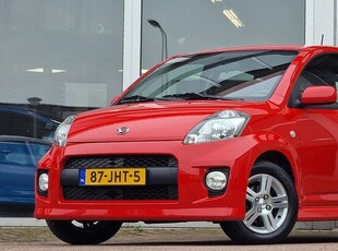 Daihatsu Sirion 2 1.3-16V Sport 1e Eigenaar! Airco nieuwe apk