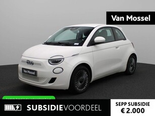 Fiat 500e Icon 42 kWh | Navigatie | Cruise control | Climate control | Parkeersensoren | Lichtmetalen velgen | LED |