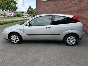 Ford Focus 1.6-16V Ghia zeer nette auto