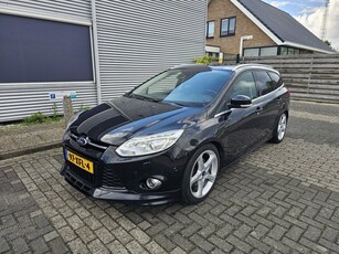 Ford Focus Wagon 1.6 EcoBoost Titanium Clima Bj:2012 NAP!