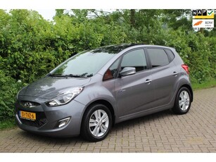 Hyundai Ix20 1.6i i-Catcher *Pano *Camera *Leer *Navi