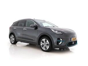 Kia e-Niro ExecutiveLine 64 kWh (INCL-BTW) Aut. *PANO | VOLLEDER | JBL-AUDIO | FULL-LED | NAVI-FULLMAP | DAB | ADAPTIVE-CRUISE | CAMERA | MEMORY-PACK | LANE-ASSIST | KEYLESS | VIRTUAL-COCKPIT | COMFORT-SEATS | 17