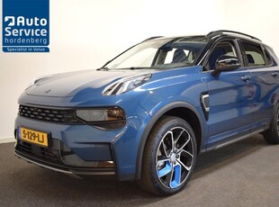 Lynk & Co 01 1.5 261pk AUT7 PHEV 70km Elec. Zwarte accenten/ Pano/ Adapt./ 360 Camera/ Dig. Dashboard/ Stoelverw.