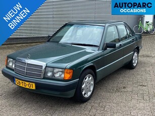 Mercedes-Benz 190-serie 1.8 E Basic YOUNGTIMER, NL GELEVERD, ELECTRISCHE RAMEN, STUURBEKRACHTIGING, RECENT BEURT GEHAD.