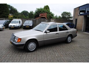 Mercedes-Benz 200-500 (W124) 260E ,AUTOMAAT,SCHUIFDAK.