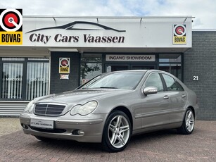 Mercedes-Benz C-Klasse 180 K. Classic 143 pk org nl-auto nap aanwezig nieuwe apk navigatie climate ctr cruise ctr lmv 17 inch pdc v/a leder afn trekhaak