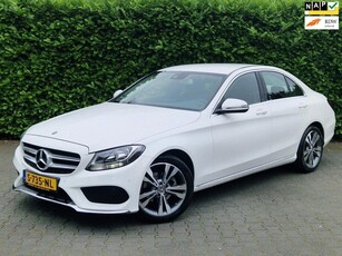 Mercedes-Benz C-klasse 180 Premium Plus / Trekhaak / Navigatie / Bluetooth / Burmester soundsystem