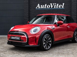 MINI Cooper 1.5i 136pk | Handgeschakeld ! | Sportstoelen | NAVI + | Led | Carplay | DAB | Stoelverwarming | 2 jaar fabrieksgarantie