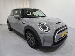 MINI Electric SE Essential 3Drs 135Kw Diefstalschade!