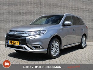 Mitsubishi Outlander 2.4 PHEV Instyle Automaat, 1e eigenaar, Apple carpl./andr. Auto, Schuifdak, Lederen bekleding, Trekhaak