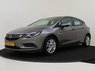 Opel Astra 1.0 Edition | Navigatie | Airco | Parkeerhulp voor en achter | Cruise Control |