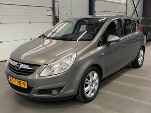 Opel Corsa 1.4-16V Cosmo-5 Deurs-Climate Control-