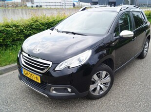 Peugeot 2008 1.2 PureTech Style | Pano | Navi | Clima | Cruise