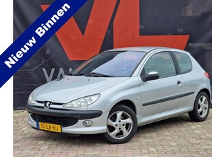 Peugeot 206 1.6-16V XS Premium | Nieuw binnen! | Lederen bekleding | Climate control | APK 02-2025!