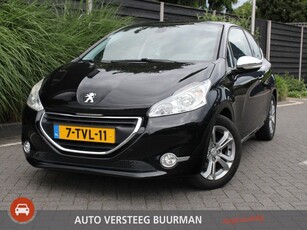 Peugeot 208 1.2 VTi Allure 82PK 3DRS Parkeersensoren, Cruise control, Bluetooth, Climate Control, Lichtmetalen velgen