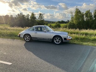 Porsche 911 coupe 964 engine