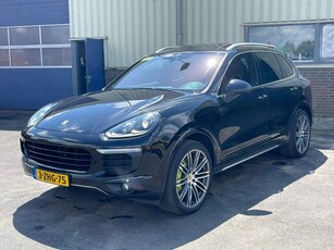 Porsche Cayenne S 3.0 Hybrid Full Options Keyless Go Sport Seats Facelift Good Condition