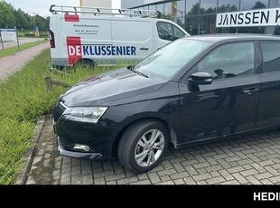 Skoda Fabia 1.0 TSI Ambition | SENSOREN | TREKHAAK | NAVIGATIE |