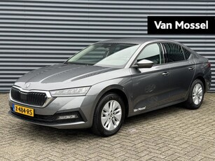 Skoda Octavia 1.0 TSI Business Edition 110 PK | LED Koplampen | Navigatie | Climate Control | Elektrische achterklep | Privacy Glass | Keyless-Entry | Stoelverwarming | Cruise Control | Parkeersensoren | Apple Carplay/Android Auto | Lichtmetalen velgen |