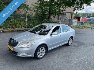 Skoda Octavia 1.4 TSI Elegance NETTE AUTO RIJD EN SCHAKELT