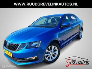 Skoda OCTAVIA 5Drs TSI 116 PK H6 Navigatie DonkerGlas Parkeersensor Trekhaak