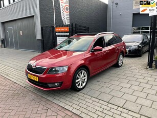 Skoda Octavia Combi 1.6 TDI Elegance Businessline 3e Eig Pano Trekhaak Airco NAP APK