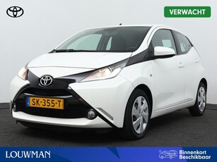 Toyota Aygo 1.0 VVT-i X-Nav | Navigatie | Parkeercamera | Airco |