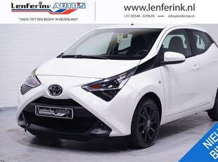 Toyota Aygo 1.0 VVT-i x-play Achteruitrijcamera Apple Carplay 1e Eigenaar NAP