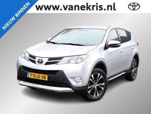 Toyota RAV4 2.0 Style 4WD, Trekhaak, Parkeersensoren