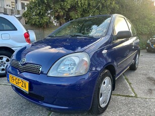 Toyota Yaris 1.3-16V VVT-i Sol AUTOMAAT 1e Eigenaar Dealer OH! Zeer nette auto!