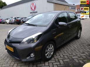 Toyota Yaris 1.5 Full Hybrid Aspiration|LM-velgen|