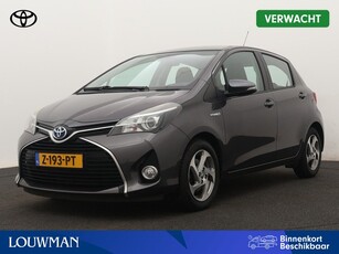 Toyota Yaris 1.5 Hybrid Design Limited | LM velgen | Parkeer camera | Airco |