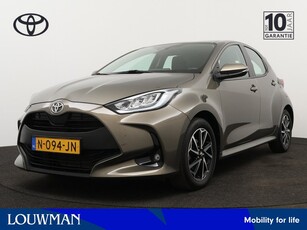 Toyota Yaris 1.5 VVT-i Dynamic | Navigatie | Apple CarPlay / Android Auto | Achteruitrijcamera | Adaptive Cruise Control | Rijstrooksensor | Lichtmetalen velgen |