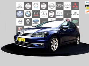 Volkswagen Golf 1.5 TSI Highline Navi_Carplay_Cam_Front assist_alcantara