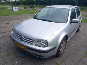 Volkswagen Golf 1.6-16V Trendline apk tot 23-10-2025