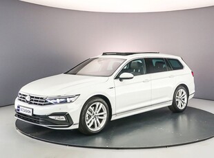 Volkswagen Passat Variant R-Line Business + 1.5 TSI 150pk DSG Automaat Panoramadak, Elektrische achterklep, Lederen bekleding, LED matrix koplampen, Adaptive cruise control, 360 camera, Navigatie, Stoelverwarming, Achteruitrijcamera