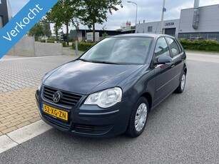 Volkswagen Polo 1.4-16V Optive, NL-auto, Airco, trekhaak