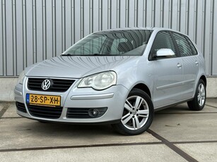 Volkswagen Polo 1.4-16V Turijn 5-Deurs - Airco - Elek Pakket - Distrubutie Gedaan