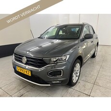 Volkswagen T-Roc 1.5 TSI Sport VIRTUAL LED DSG 150pk Origineel NL