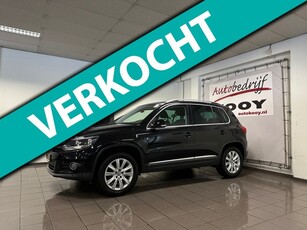 Volkswagen Tiguan 1.4 TSI Sport&Style * 72.653 km + NAP / 1e Eig / Navigatie / Parkeersensoren / NL Auto *