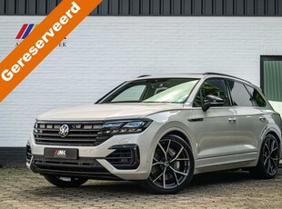 Volkswagen Touareg R 3.0 V6 TSI e-Hybrid 462PK 4M Puglia Nightvision DynAudio Softclose Massage Luchtvering Trekhaak 22'' Fabrieksgarantie 2026!