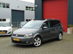 Volkswagen TOURAN 1.4 TSI Highline,Cruise,Pano,Trekhaak